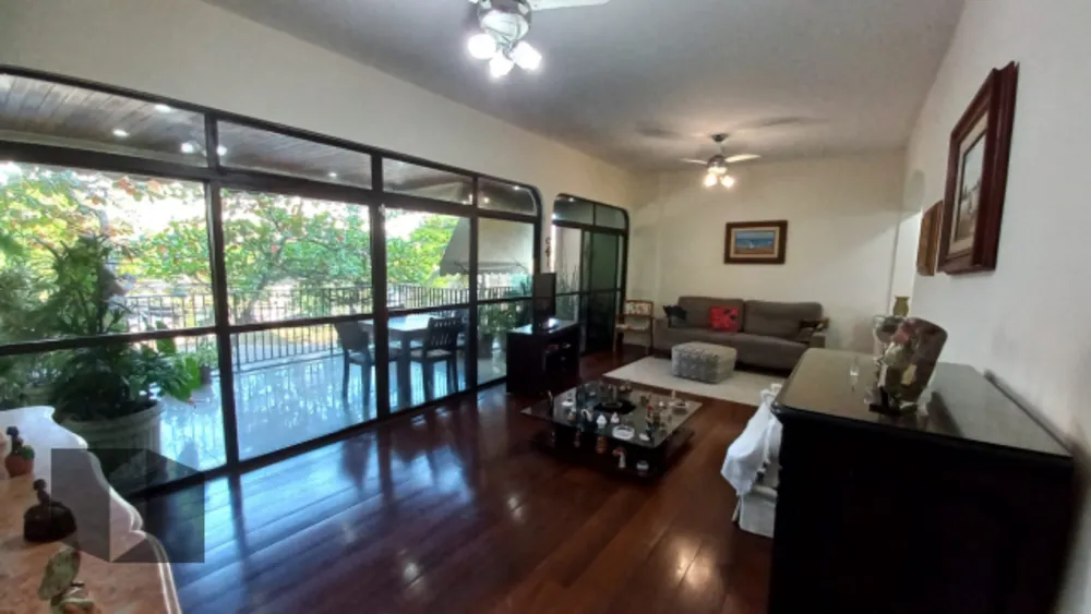 Apartamento, 3 quartos, 160 m² - Foto 1