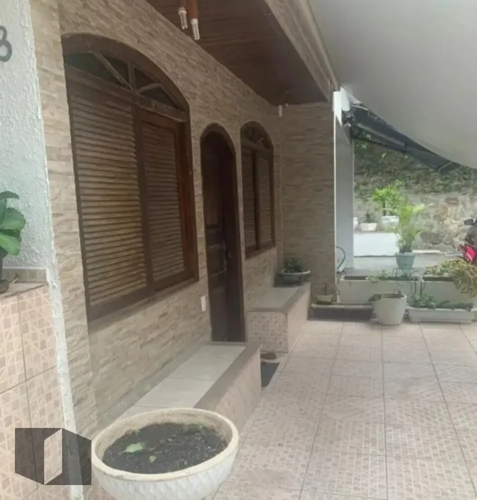 Casa, 3 quartos, 142 m² - Foto 1