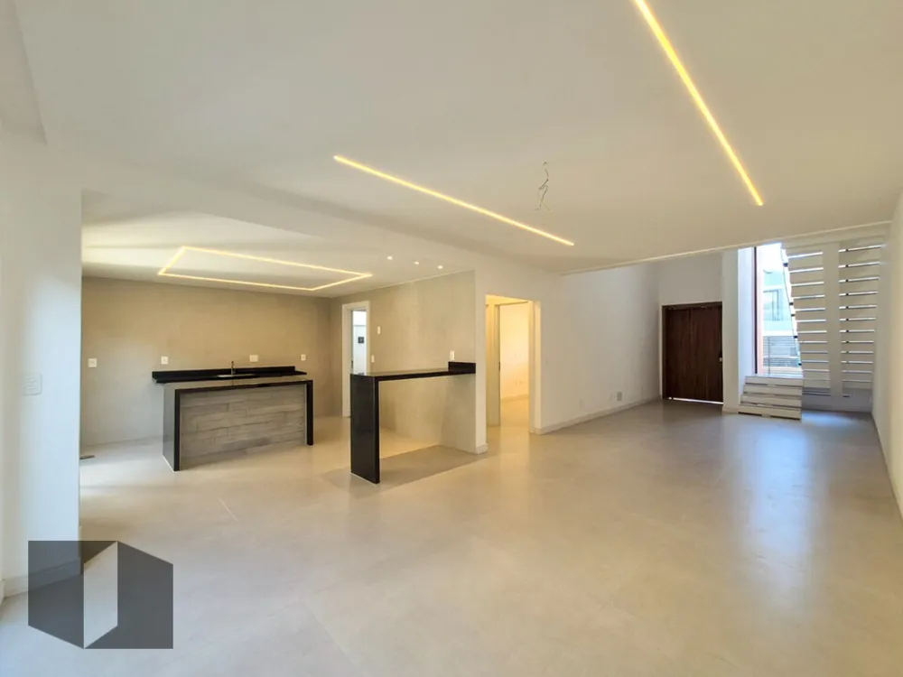Casa, 4 quartos, 250 m² - Foto 9
