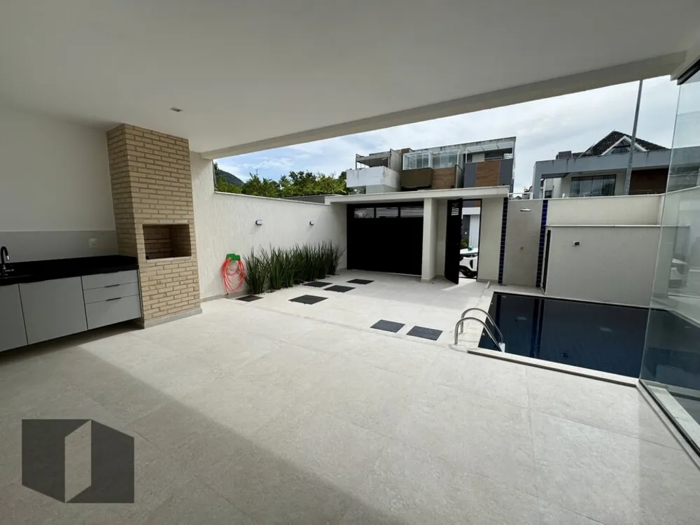 Casa, 3 quartos, 315 m² - Foto 1