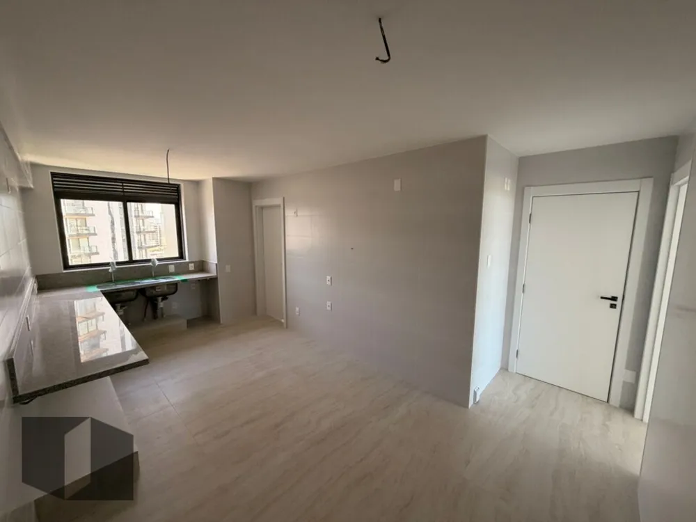 Apartamento, 4 quartos, 268 m² - Foto 1