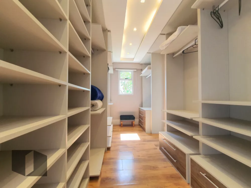 Casa, 4 quartos, 250 m² - Foto 37