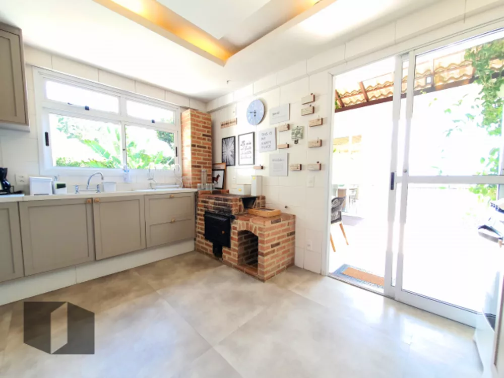 Casa, 4 quartos, 250 m² - Foto 44