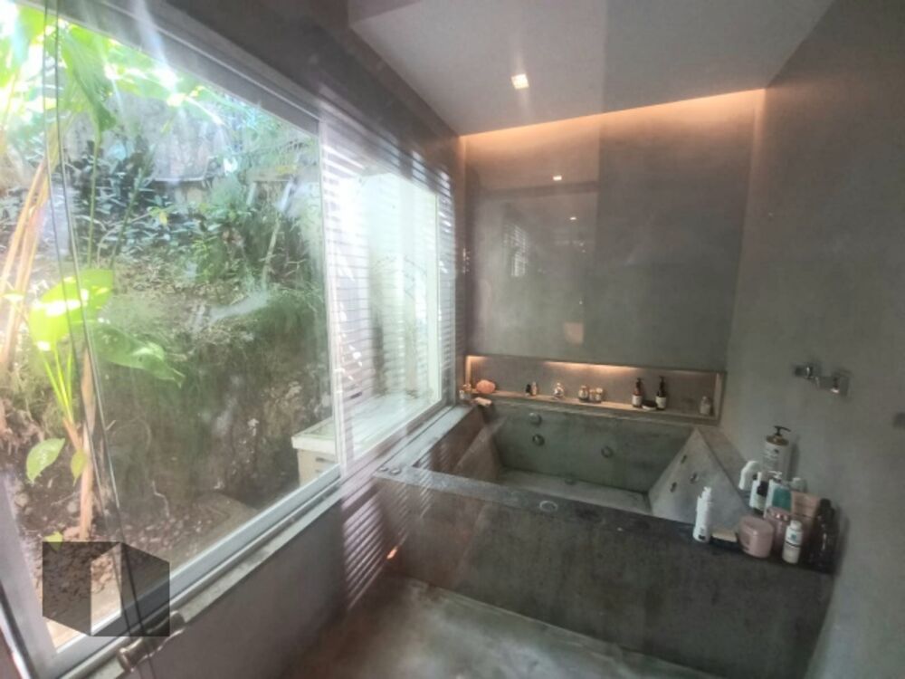 Casa à venda com 4 quartos, 667m² - Foto 8