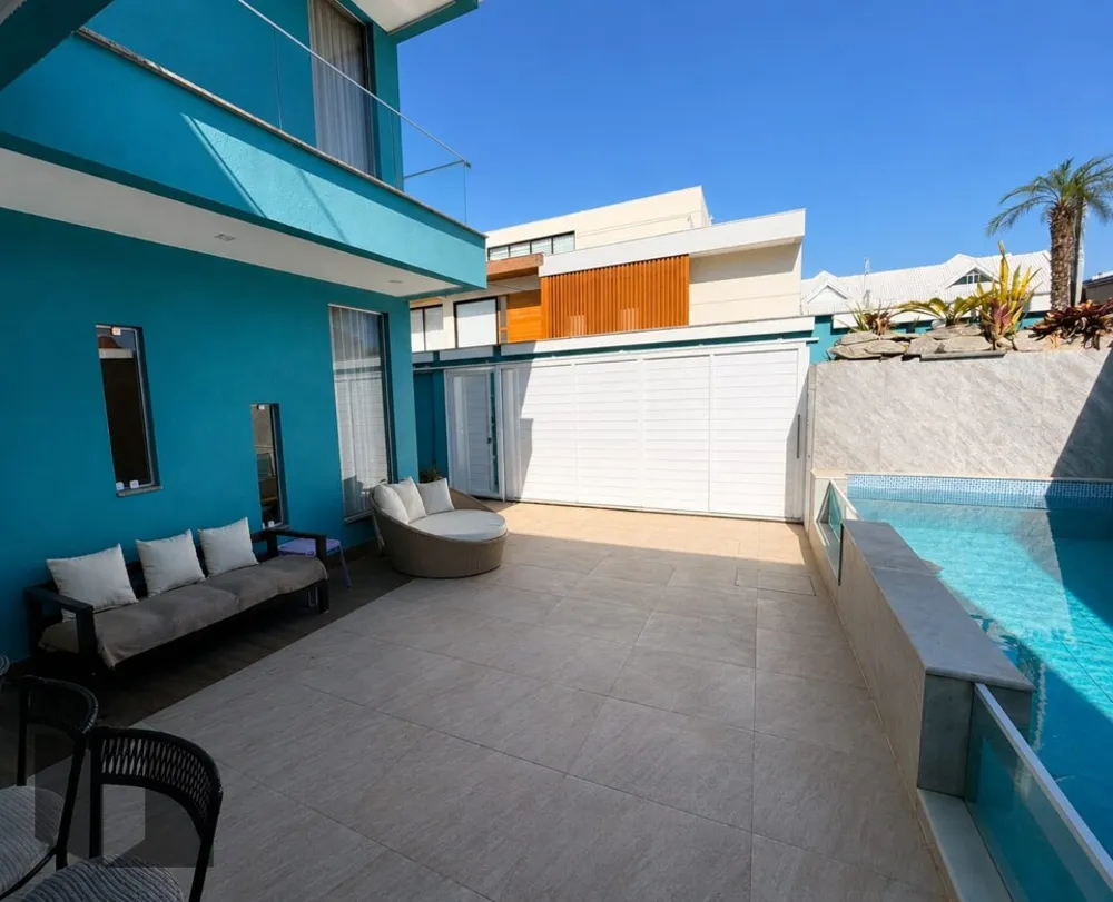 Casa, 3 quartos, 243 m² - Foto 2