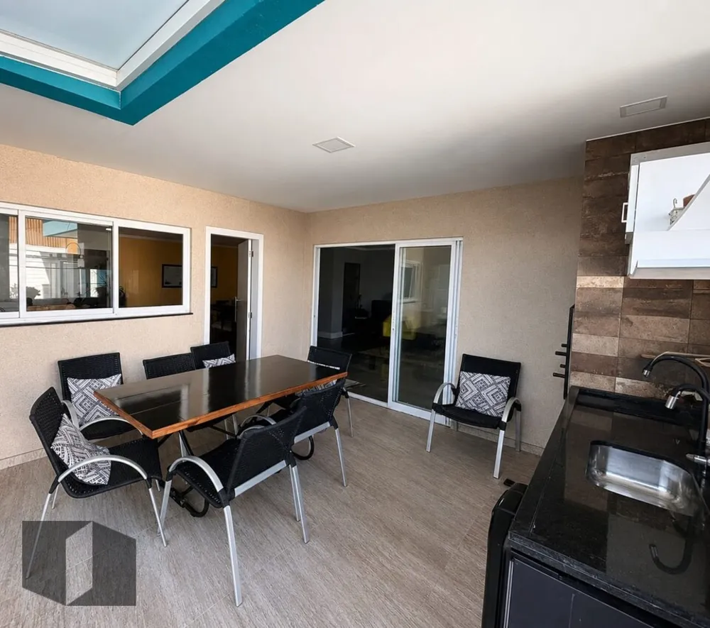 Casa, 3 quartos, 243 m² - Foto 4