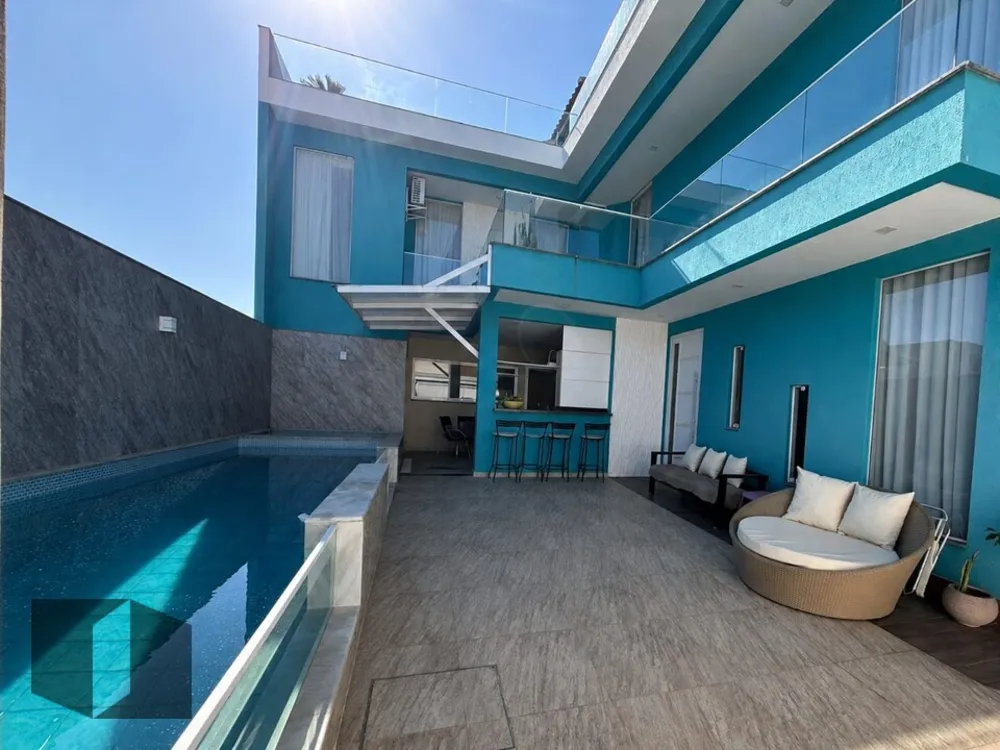 Casa, 3 quartos, 243 m² - Foto 1