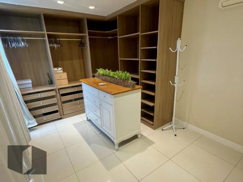Cobertura, 3 quartos, 202 m² - Foto 14