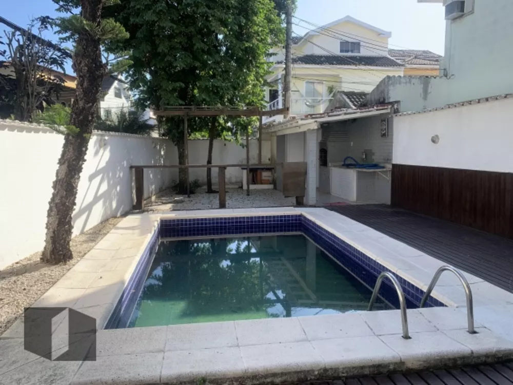 Casa, 3 quartos, 197 m² - Foto 1