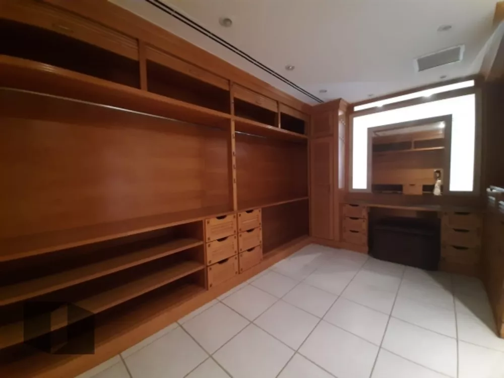 Casa, 6 quartos, 893 m² - Foto 1