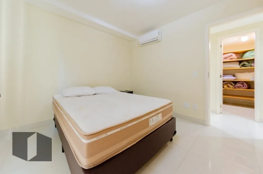 Apartamento, 4 quartos, 261 m² - Foto 1