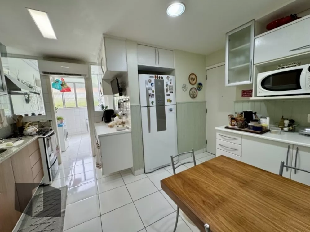 Apartamento, 4 quartos, 206 m² - Foto 1