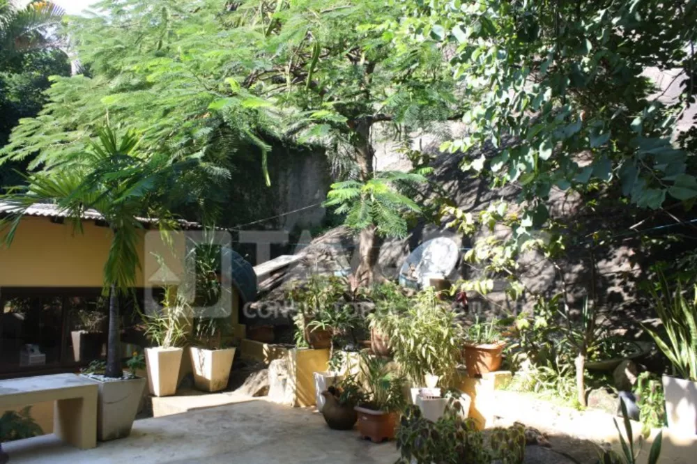 Casa, 5 quartos, 366 m² - Foto 1