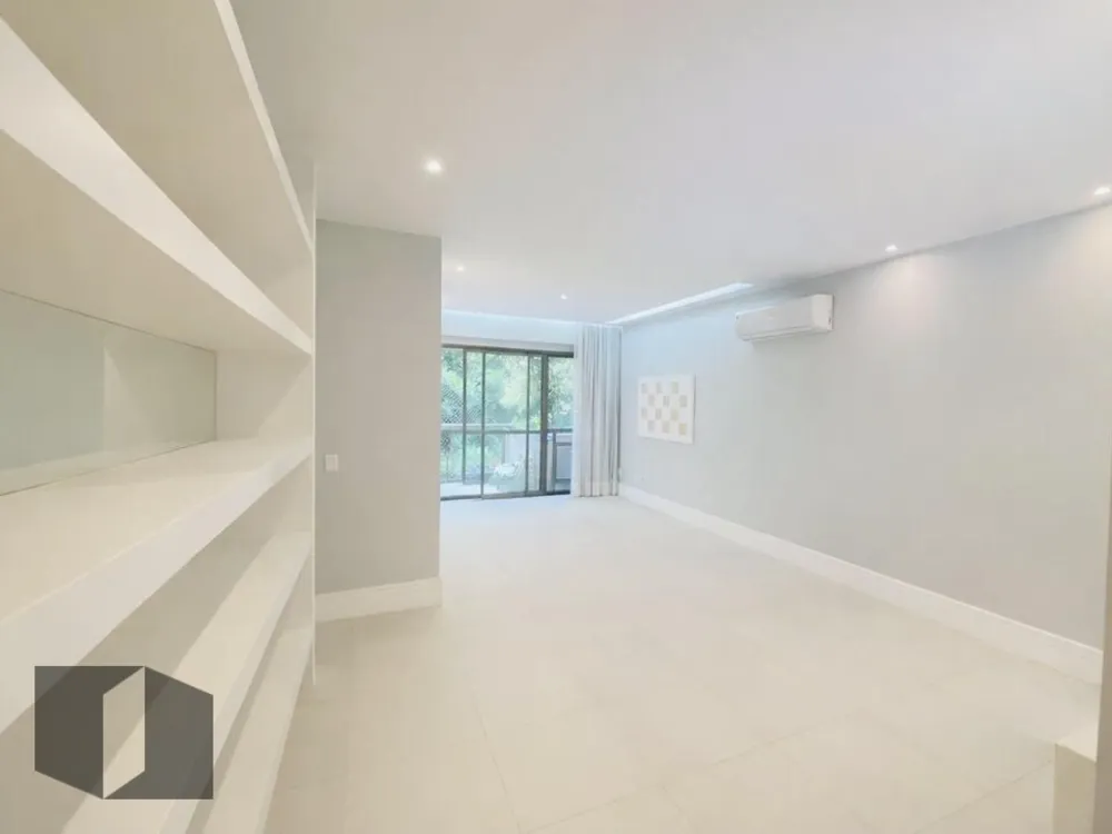 Apartamento, 3 quartos, 159 m² - Foto 1