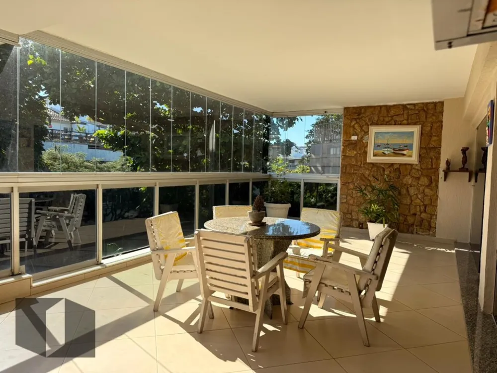 Apartamento, 3 quartos, 160 m² - Foto 2