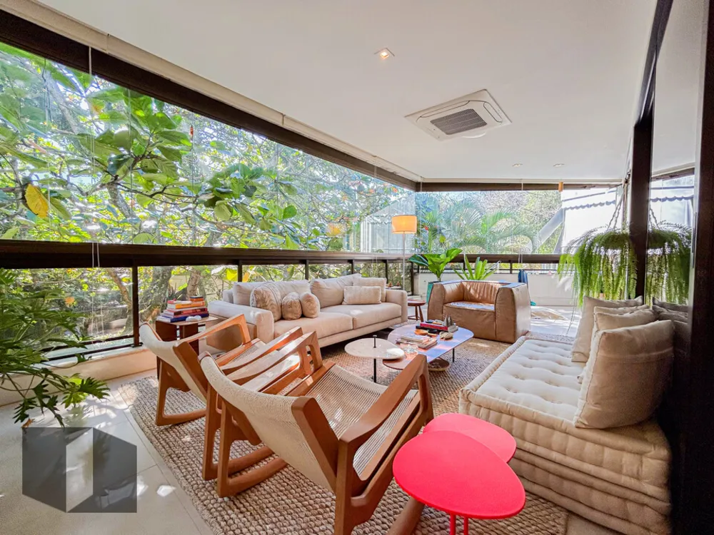 Apartamento, 3 quartos, 146 m² - Foto 1