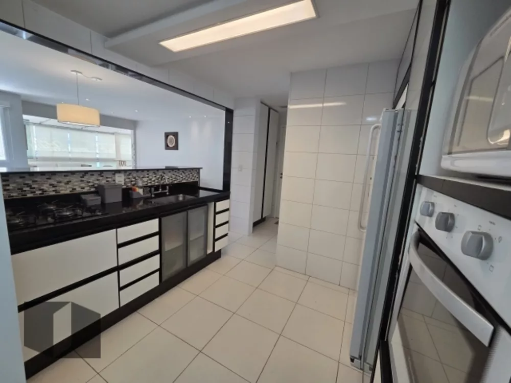 Cobertura, 3 quartos, 232 m² - Foto 1