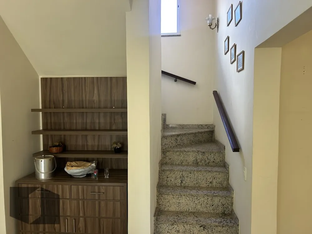 Casa, 4 quartos, 221 m² - Foto 2