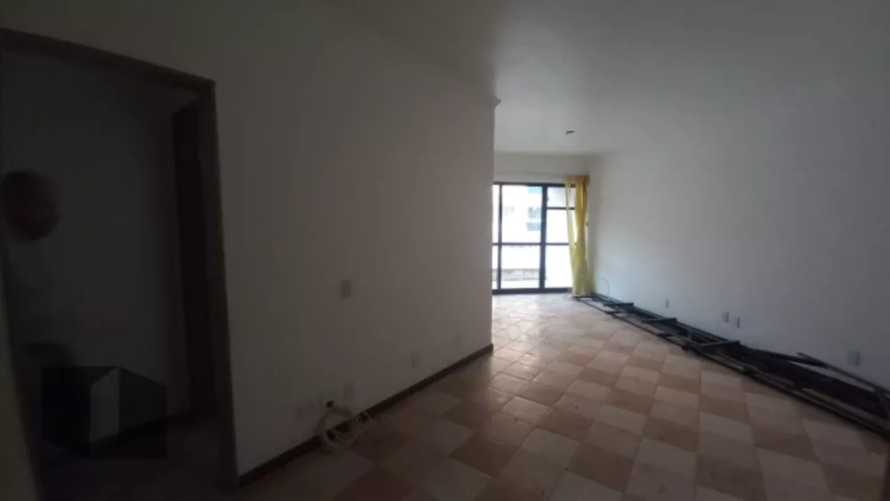 Apartamento à venda com 2 quartos, 103m² - Foto 2