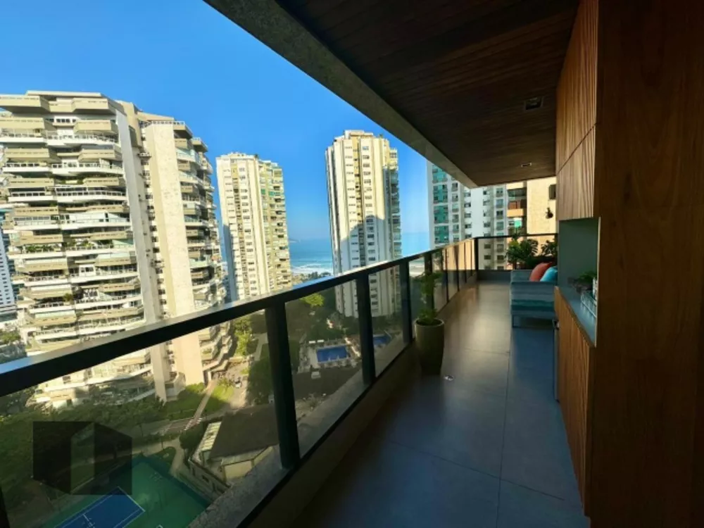 Apartamento à venda com 3 quartos, 136m² - Foto 1