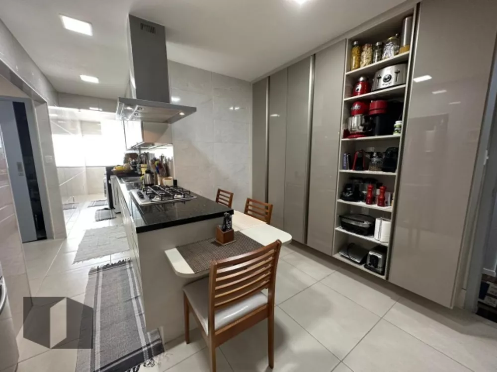 Apartamento à venda com 4 quartos, 179m² - Foto 19