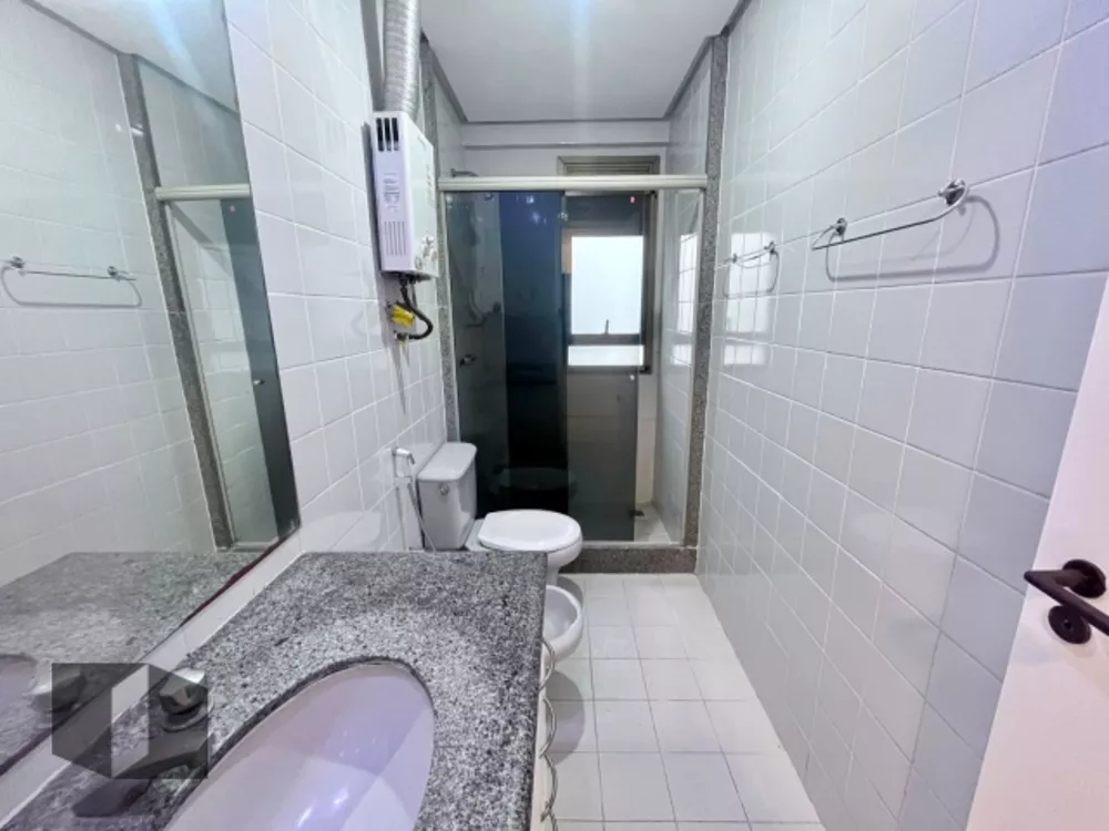 Apartamento à venda com 4 quartos, 208m² - Foto 8