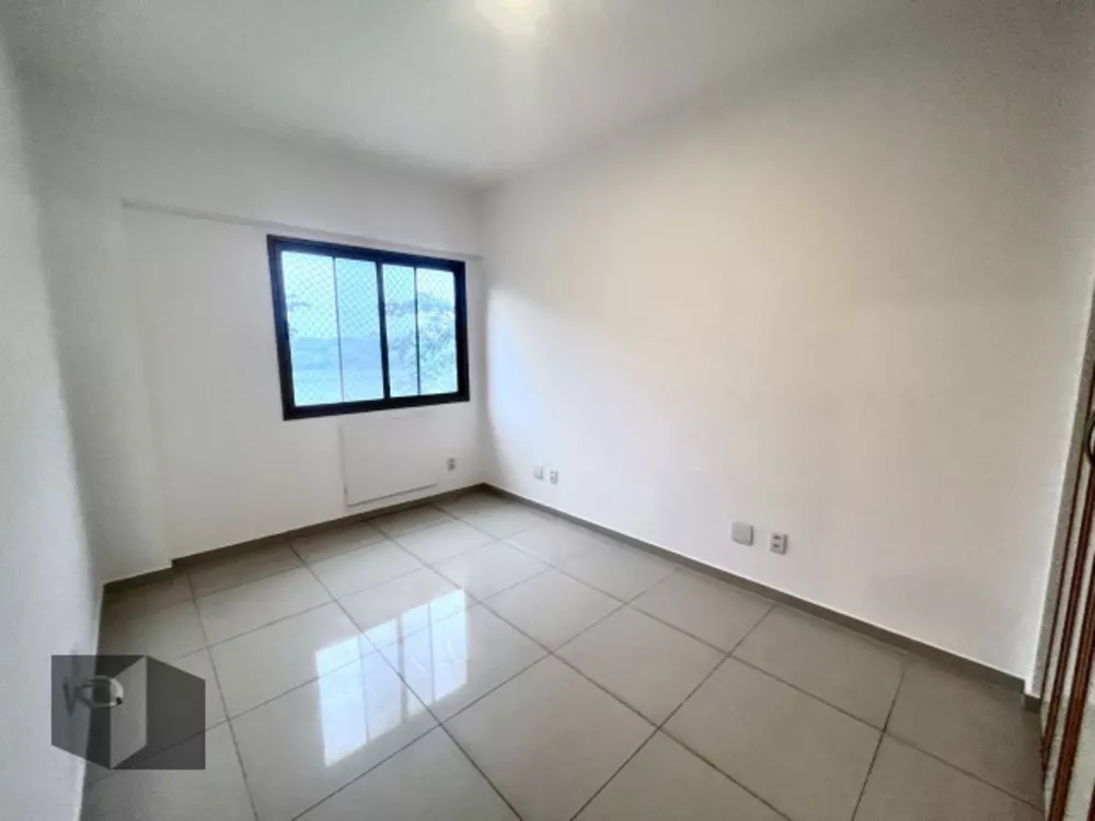 Apartamento à venda com 4 quartos, 208m² - Foto 16