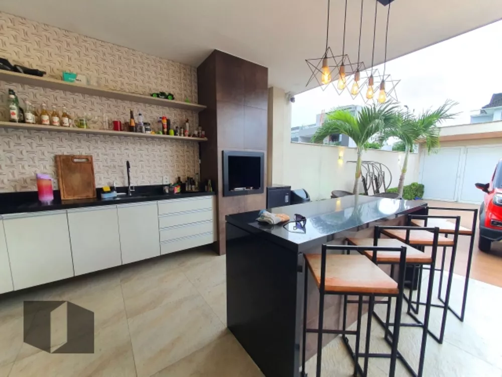 Casa, 4 quartos, 240 m² - Foto 34