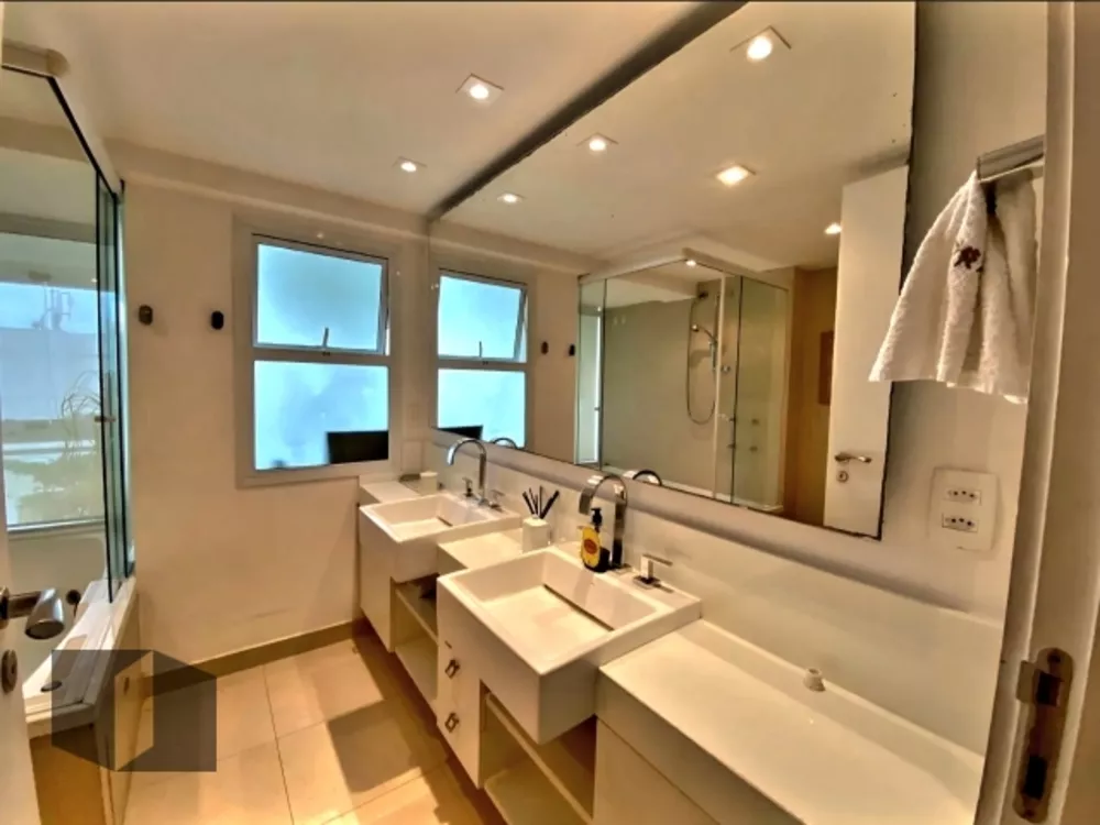 Cobertura, 3 quartos, 261 m² - Foto 32