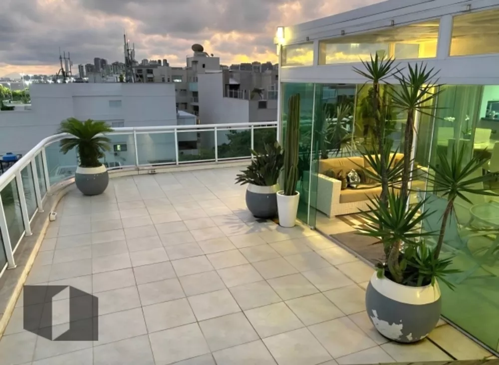 Cobertura, 3 quartos, 261 m² - Foto 12