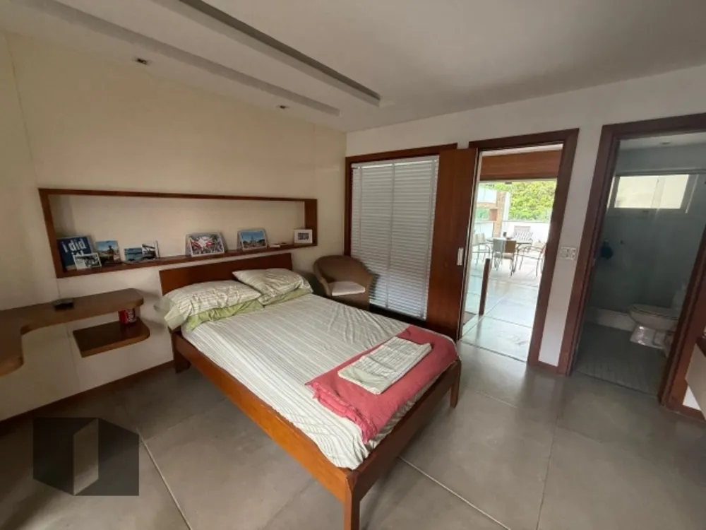 Casa, 4 quartos, 242 m² - Foto 9