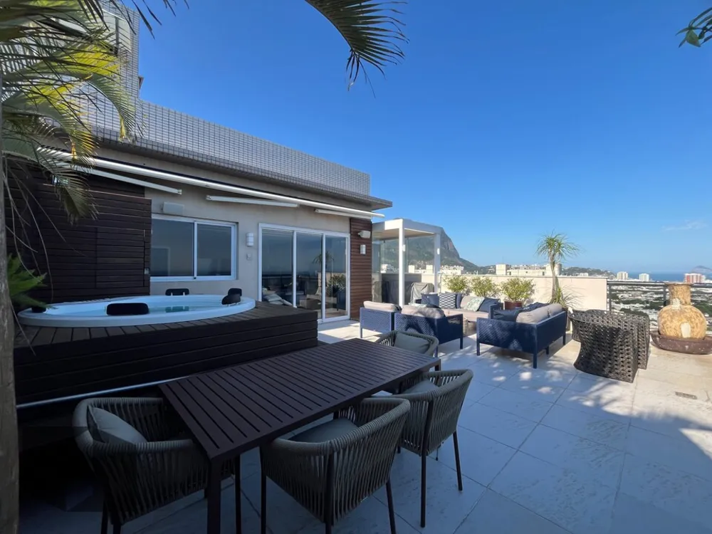 Cobertura, 3 quartos, 245 m² - Foto 4