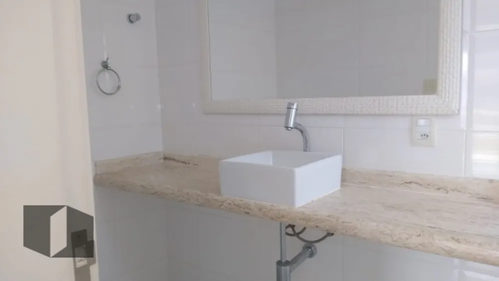 Casa, 5 quartos, 256 m² - Foto 2
