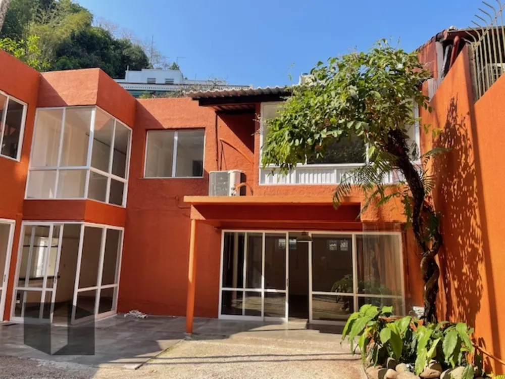 Casa, 3 quartos, 292 m² - Foto 1