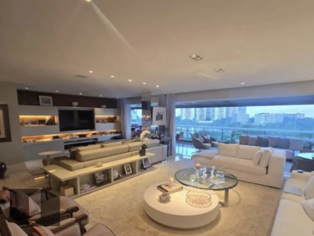 Apartamento, 4 quartos, 245 m² - Foto 1