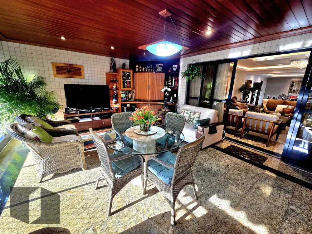 Apartamento, 4 quartos, 189 m² - Foto 1