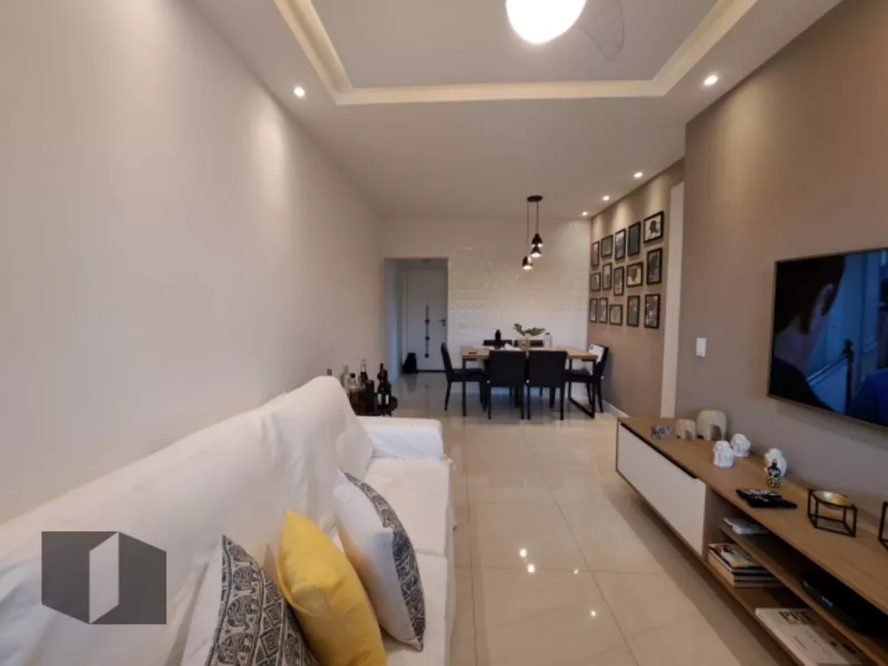 Apartamento à venda com 3 quartos, 71m² - Foto 1