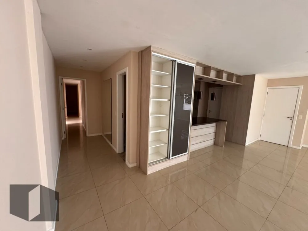 Cobertura, 4 quartos, 242 m² - Foto 3