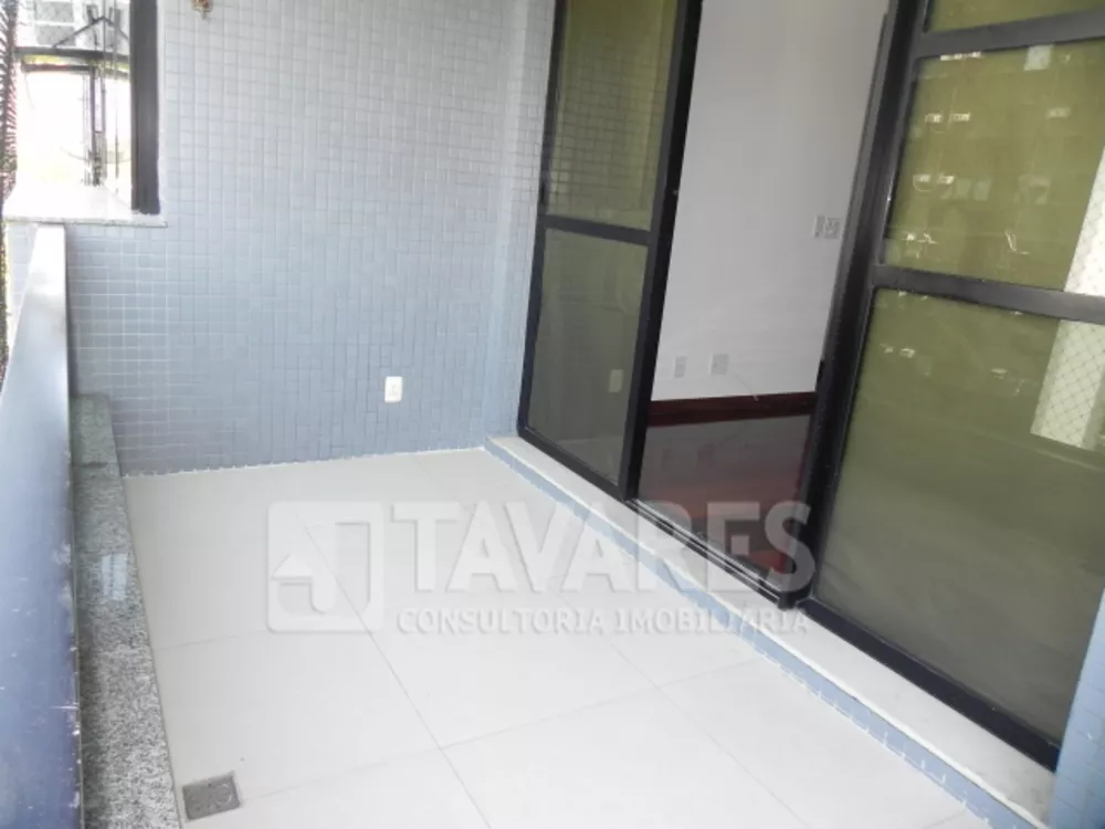 Apartamento à venda com 2 quartos, 73m² - Foto 2