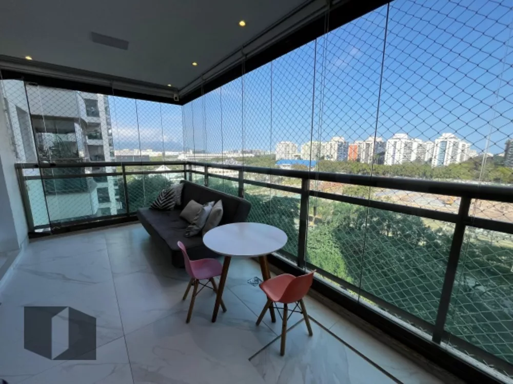 Apartamento à venda com 3 quartos, 111m² - Foto 3