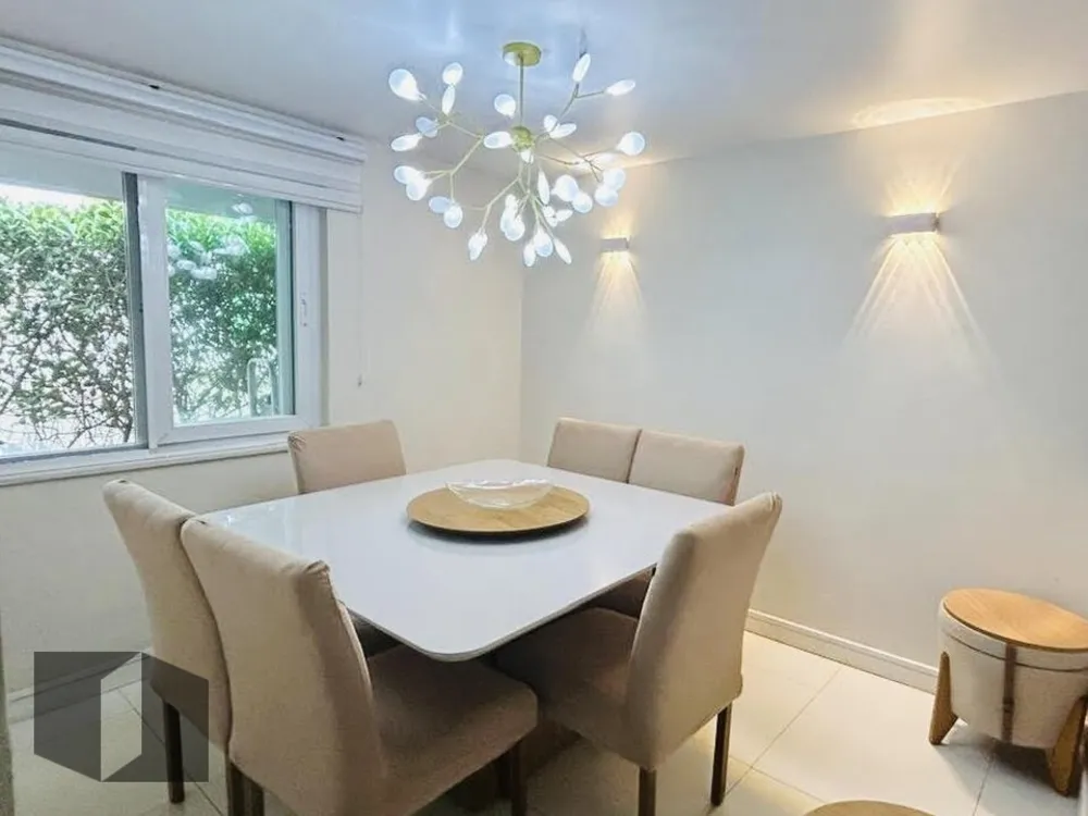 Casa, 4 quartos, 238 m² - Foto 1