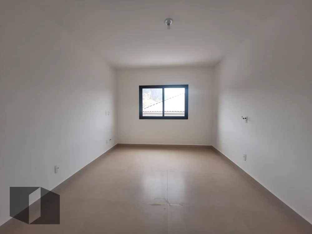 Casa, 4 quartos, 250 m² - Foto 20