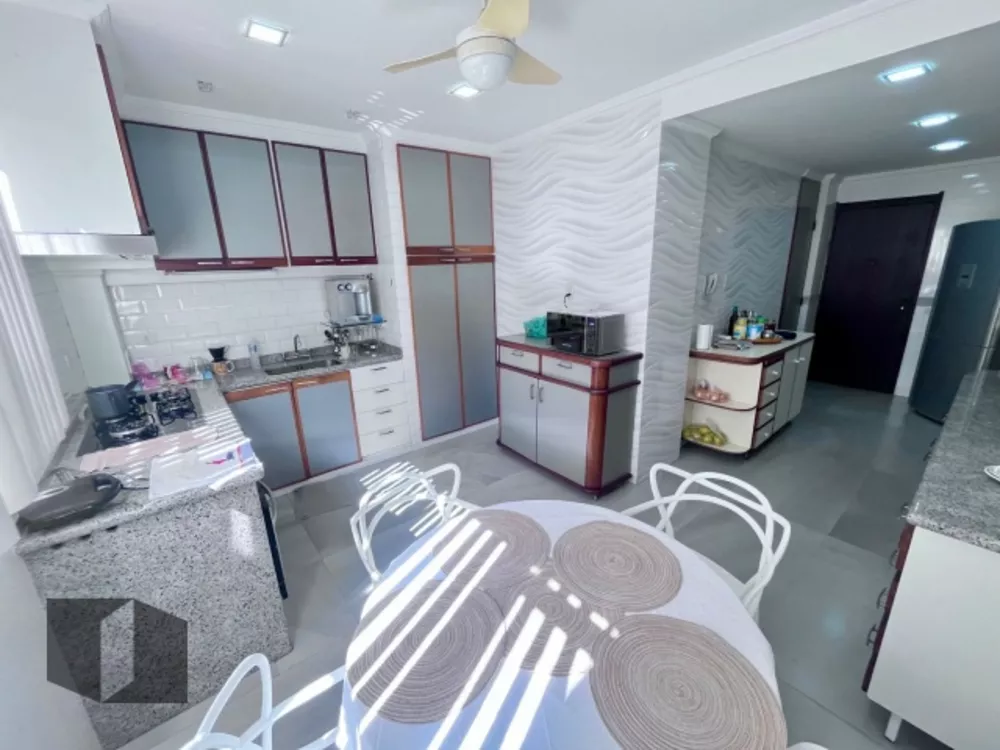 Cobertura, 3 quartos, 229 m² - Foto 5