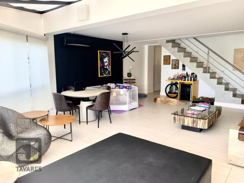 Cobertura à venda com 4 quartos, 243m² - Foto 4