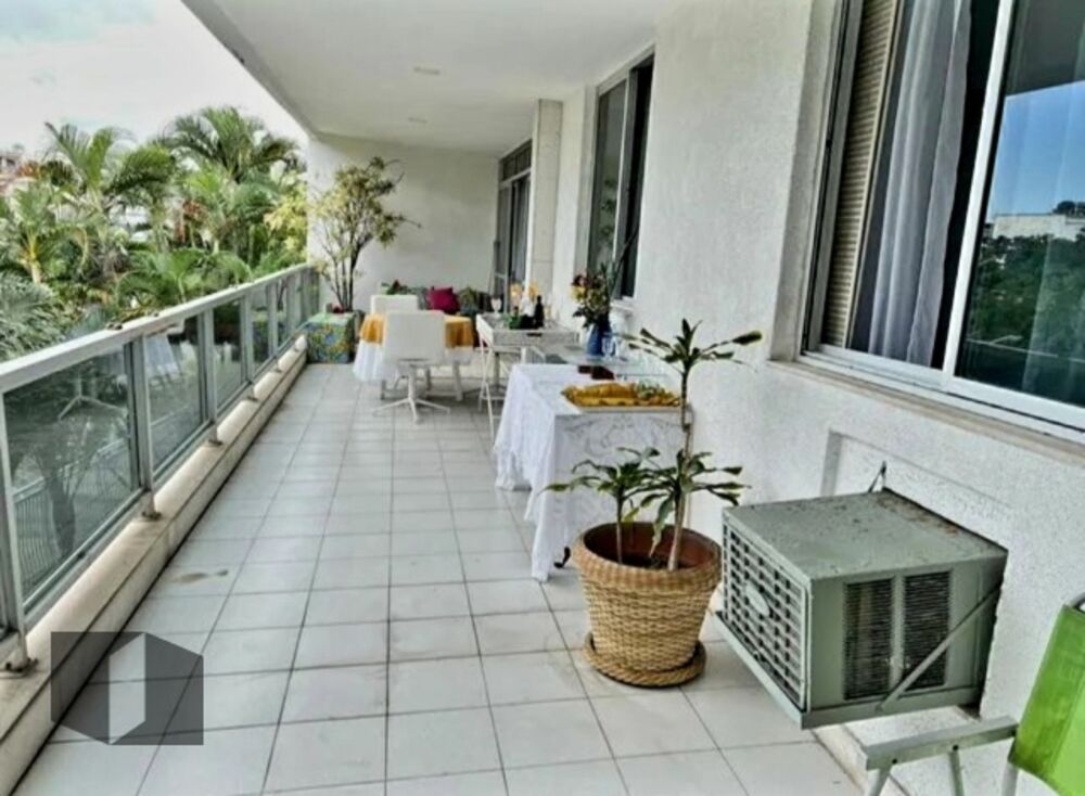 Apartamento, 3 quartos, 160 m² - Foto 2