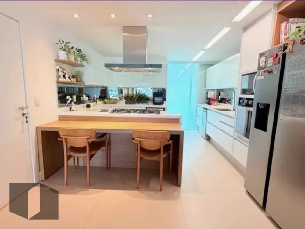 Apartamento, 4 quartos, 218 m² - Foto 2