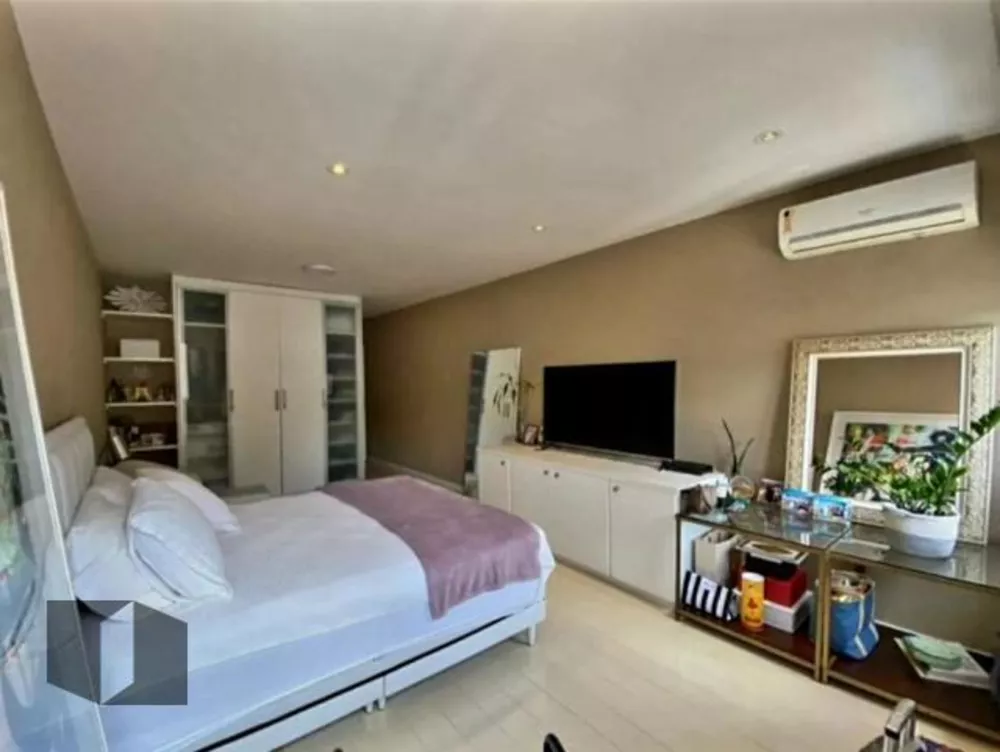 Apartamento à venda com 4 quartos, 216m² - Foto 10