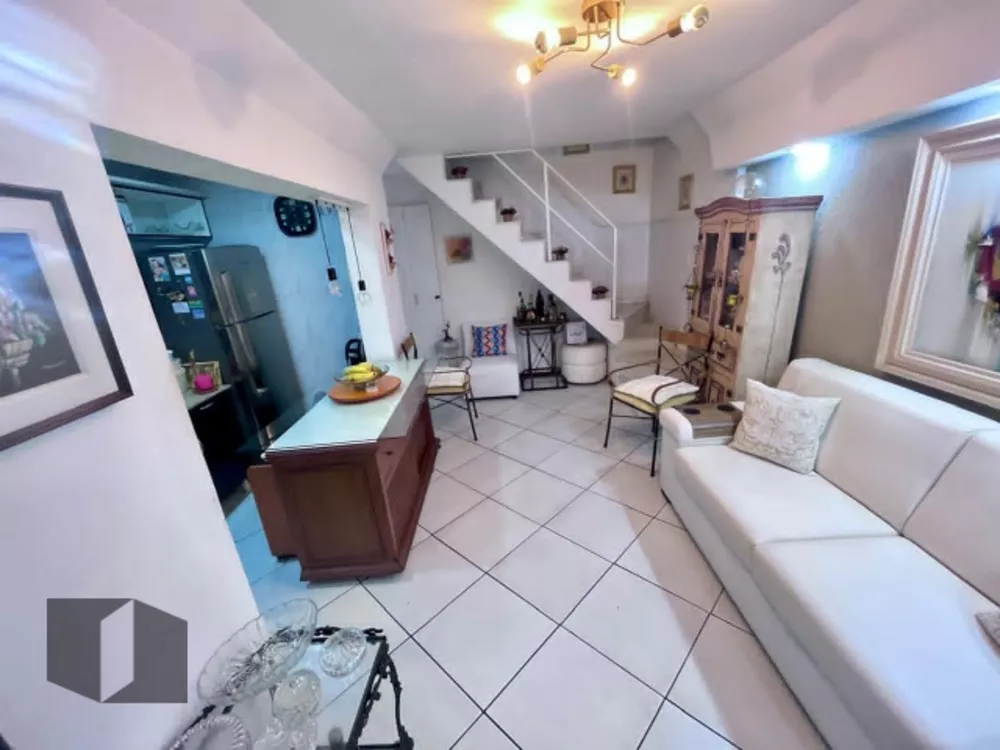 Casa à venda com 3 quartos, 90m² - Foto 4