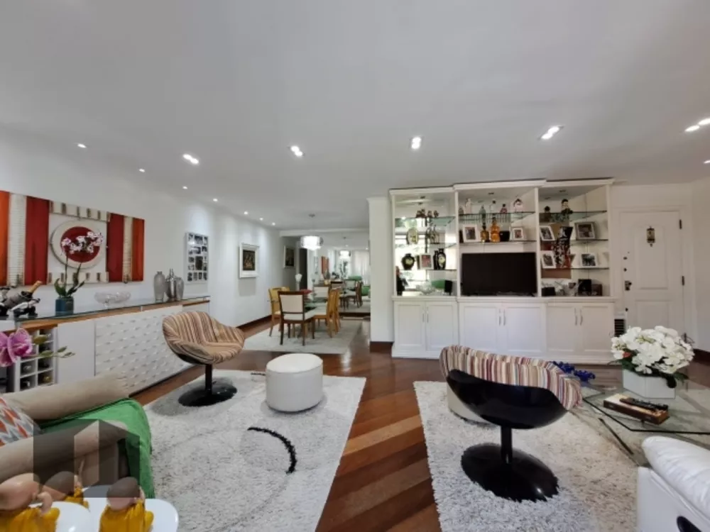 Apartamento, 3 quartos, 158 m² - Foto 1