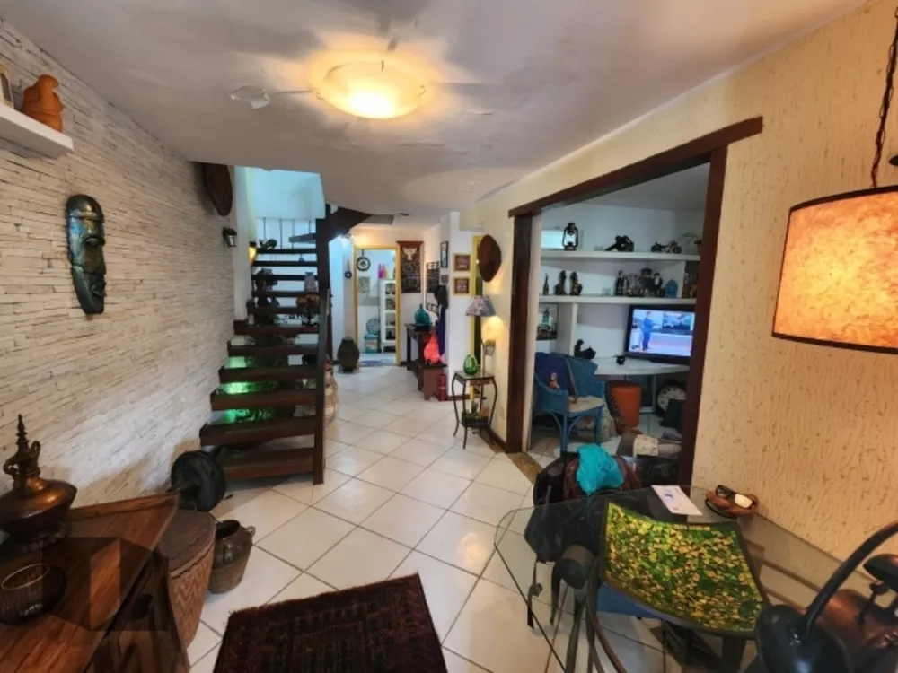 Cobertura, 3 quartos, 232 m² - Foto 1
